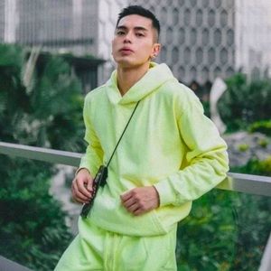 NWOT TALENTLESS UNISEX LIGHTWEIGHT HOODIE